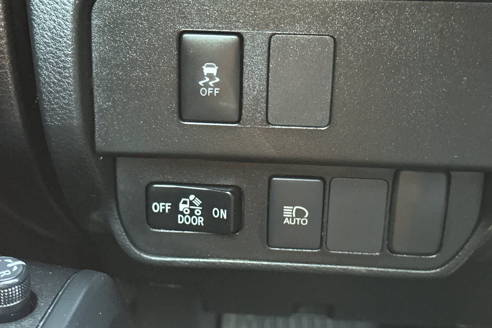Used 2021 Toyota Tacoma SR w/ SR Convenience Package RWD image 30