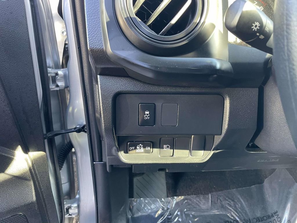 Used 2023 Toyota Tacoma SR w/ SR Convenience Package image 31