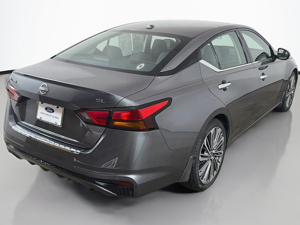 Used 2023 Nissan Altima 2.5 SL FWD image 11