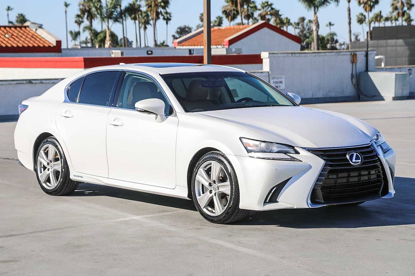 Used 2016 Lexus GS 450h image 4