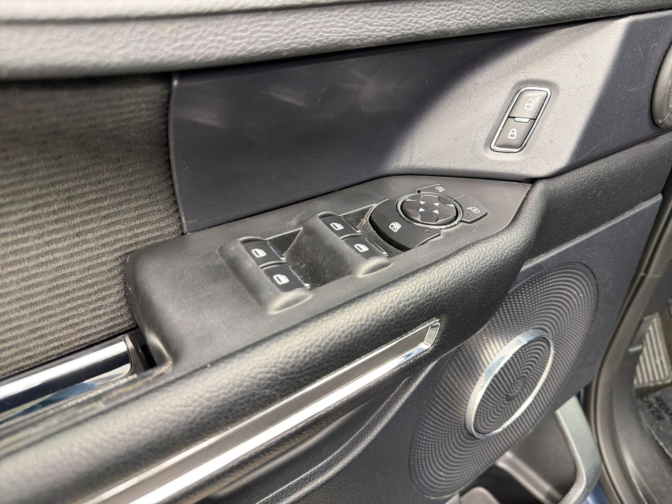 Used 2020 Ford Expedition XLT image 12