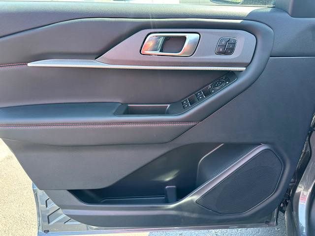 New 2025 Ford Explorer ST-Line w/ Premium Package image 11