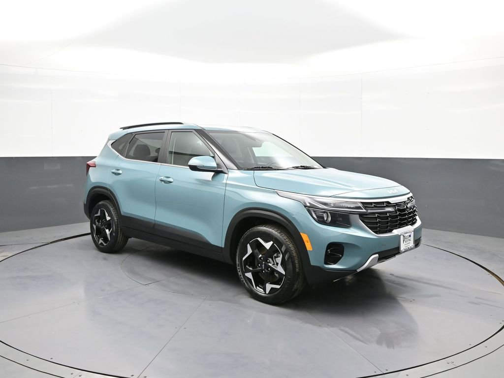 Certified 2025 Kia Seltos EX w/ EX Sunroof Package image 4
