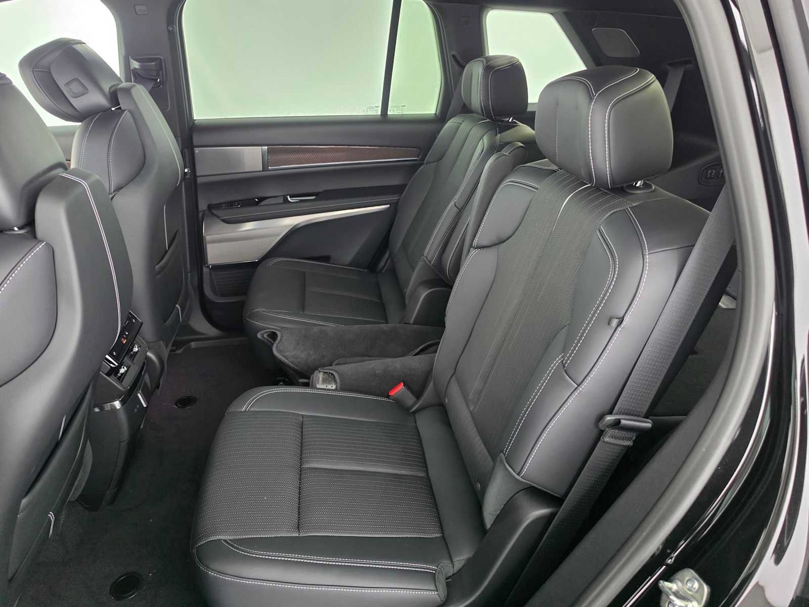 New 2027 Cadillac Vistiq Luxury AWD/4WD image 19