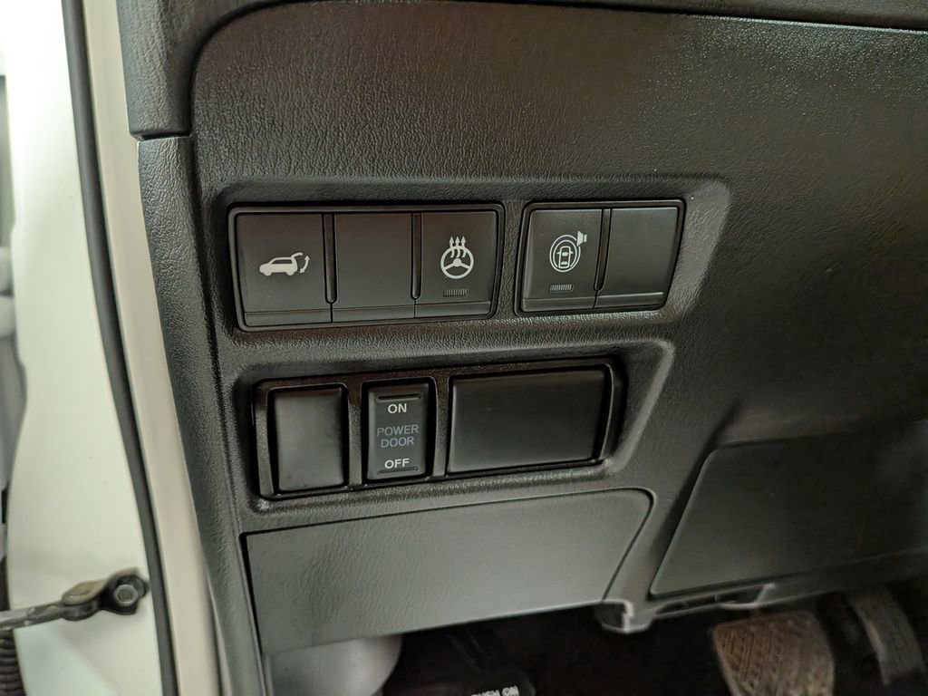 Used 2023 Nissan Armada Platinum w/ Captain's Chairs Package image 19