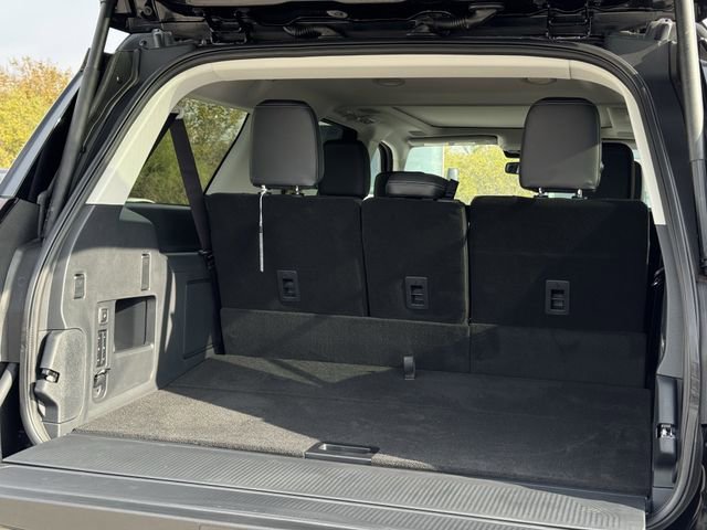 New 2025 Ford Expedition Max Platinum w/ Driver's Package image 32