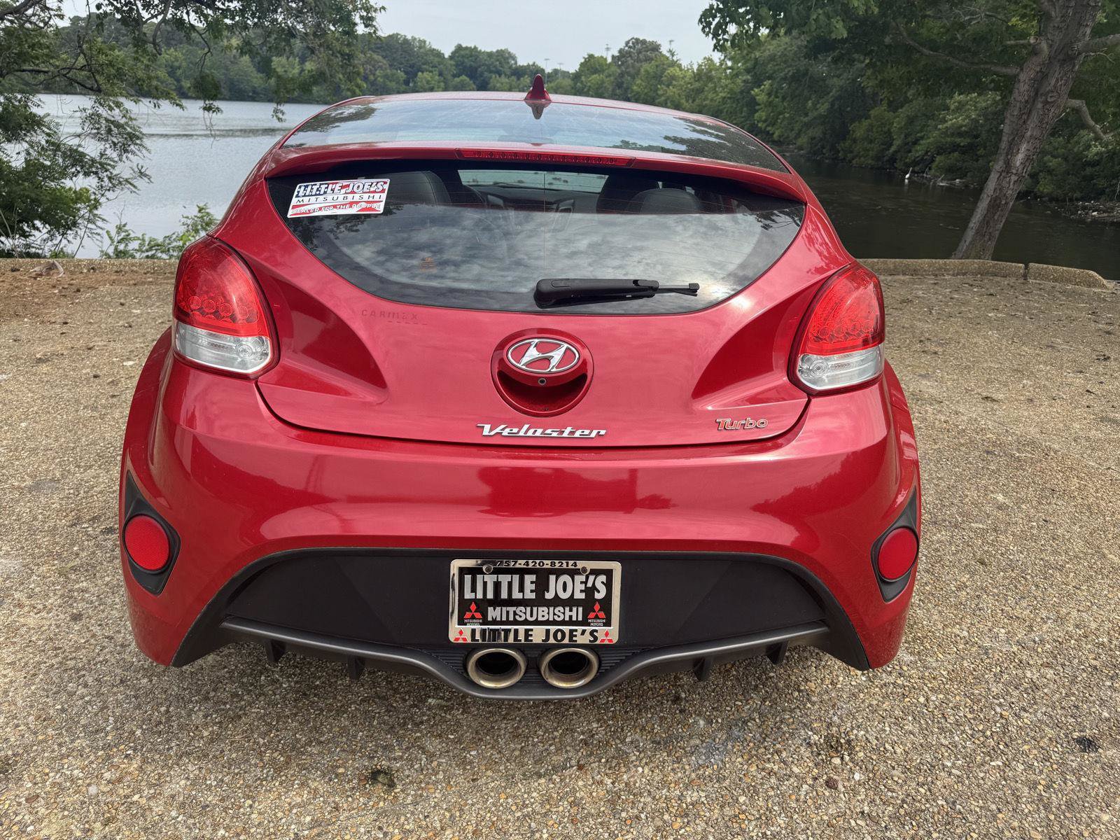 Used 2016 Hyundai Veloster Turbo FWD image 7