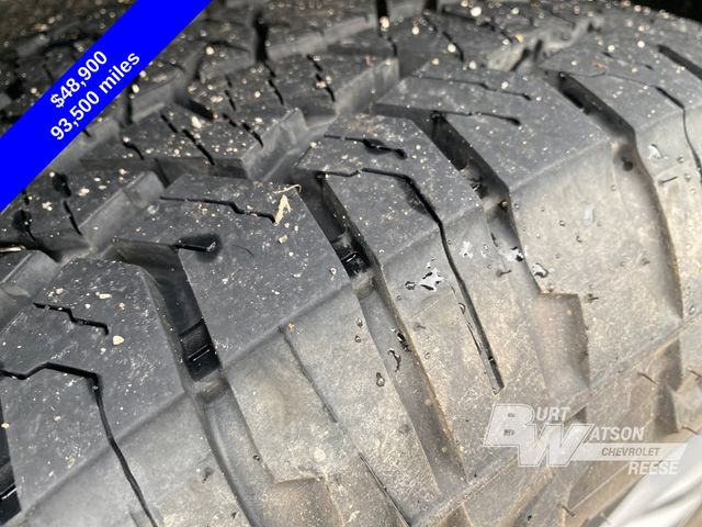 Used 2023 Chevrolet Suburban Z71 w/ Luxury Package image 15