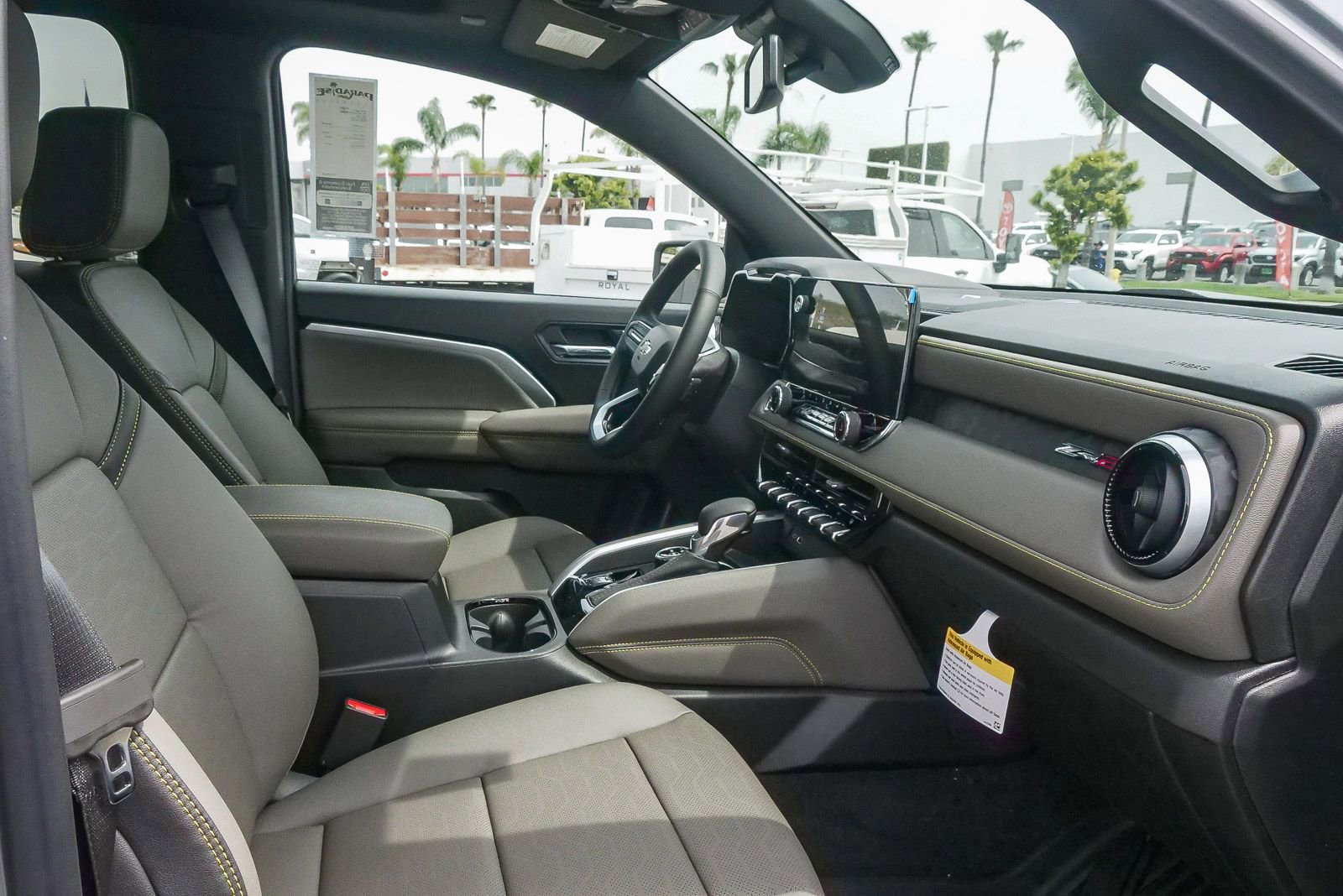 New 2026 Chevrolet Colorado ZR2 w/ Technology Package image 16
