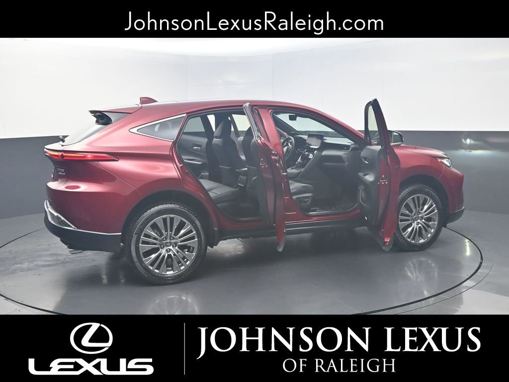 Used 2021 Toyota Venza Limited w/ Advanced Technology Package image 24