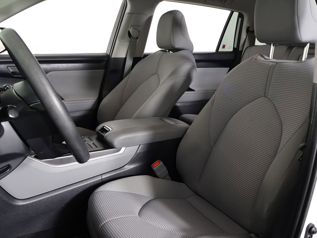 Used 2023 Toyota Highlander L AWD/4WD image 25