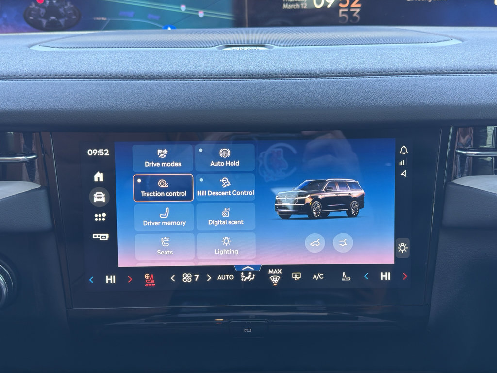 Used 2025 Lincoln Navigator L Reserve w/ Jet Appearance Package image 27