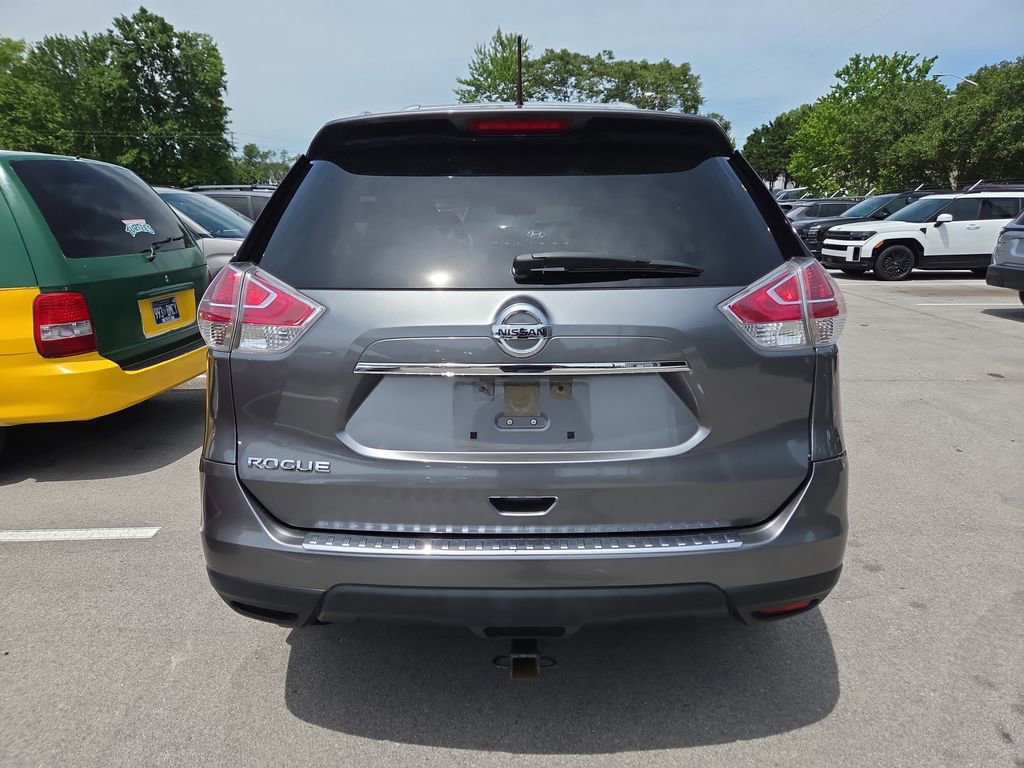 Used 2016 Nissan Rogue S w/ Appearance Package FWD image 7