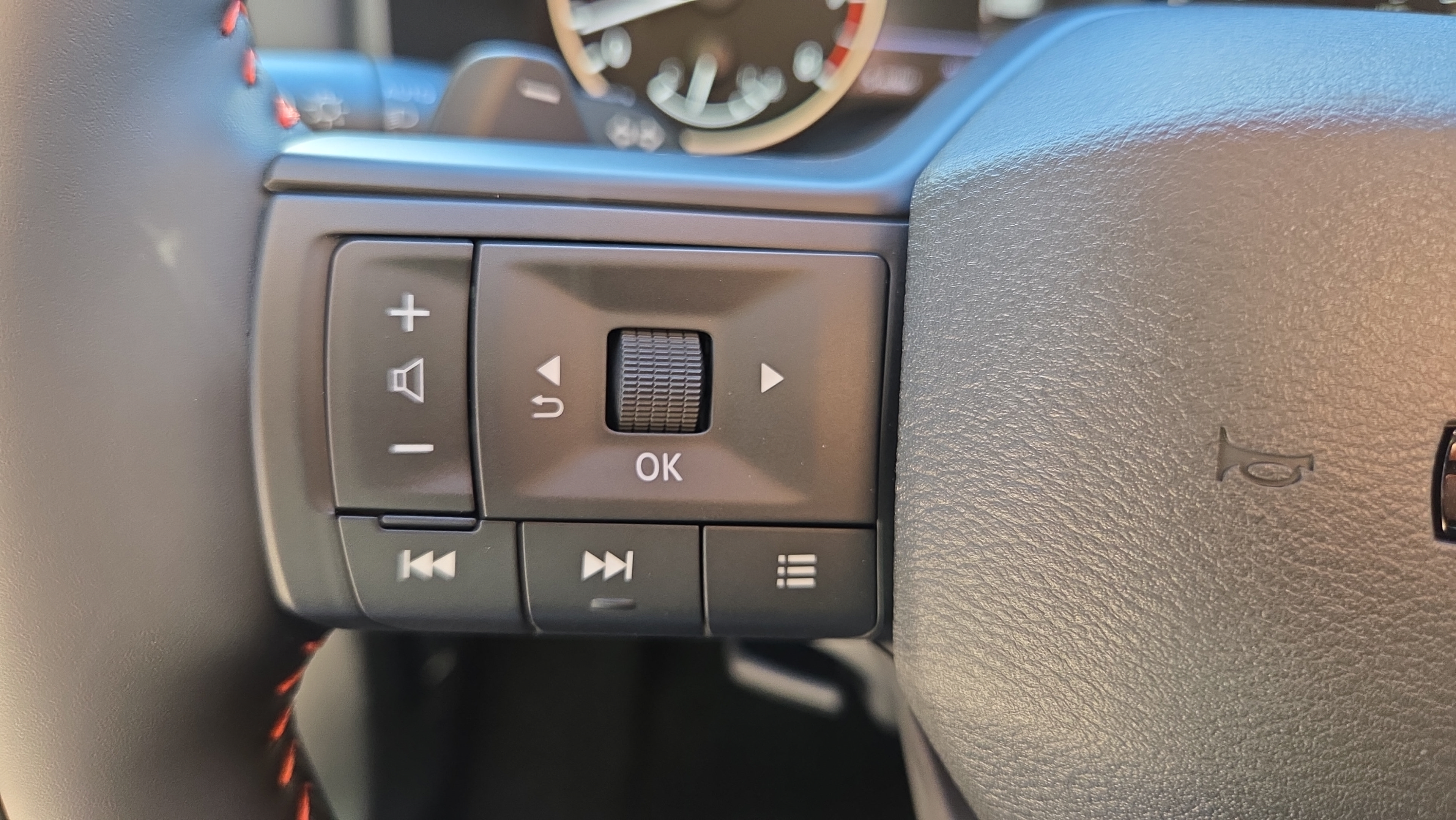 New 2026 Nissan Rogue SV AWD/4WD image 28
