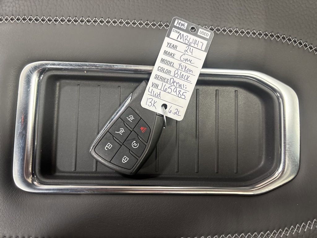 Used 2024 GMC Yukon XL Denali image 40
