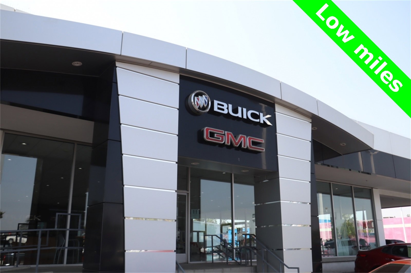 Used 2024 Jeep Wagoneer 4WD image 43