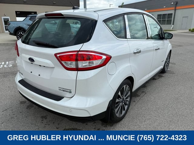 Used 2017 Ford C-MAX Titanium w/ Equipment Group 301A FWD image 4