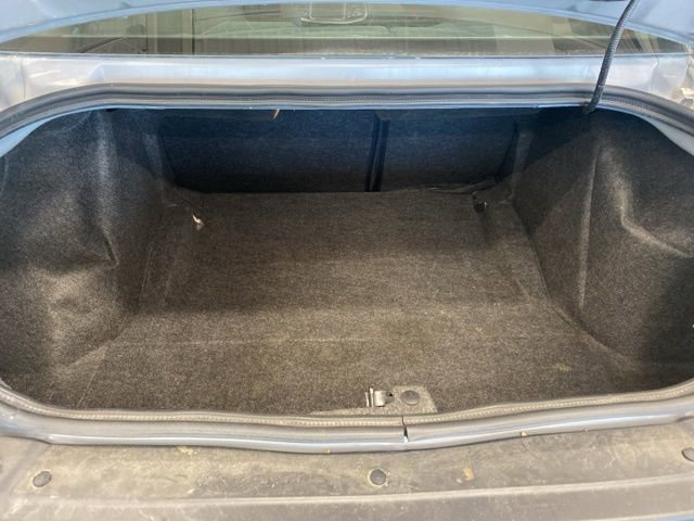 Used 2022 Dodge Challenger SXT image 7