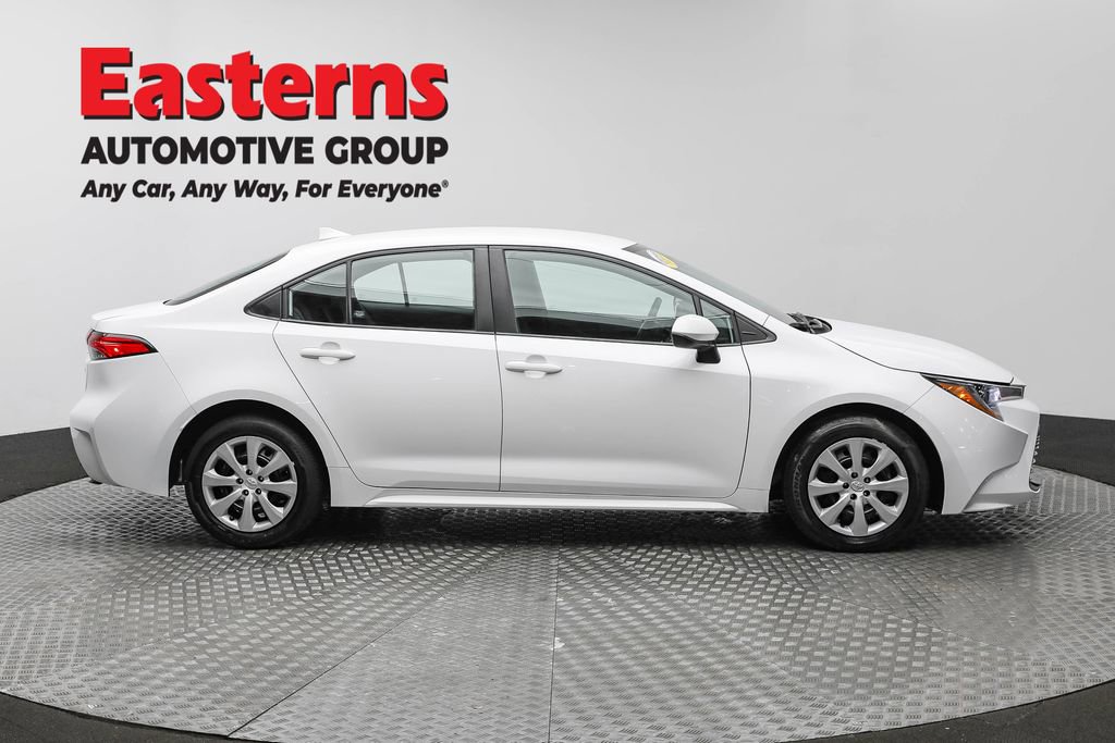 Used 2024 Toyota Corolla LE image 4