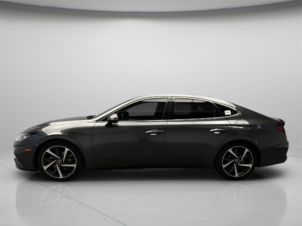 Used 2022 Hyundai Sonata SEL Plus w/ Cargo Package image 2