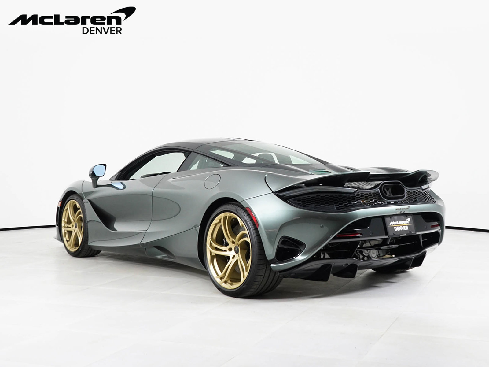 Used 2026 McLaren 750S RWD image 3