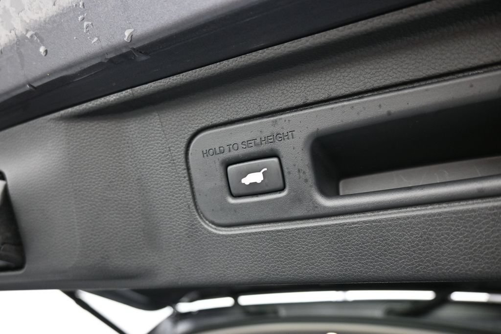 Certified 2025 Honda Pilot Touring image 33