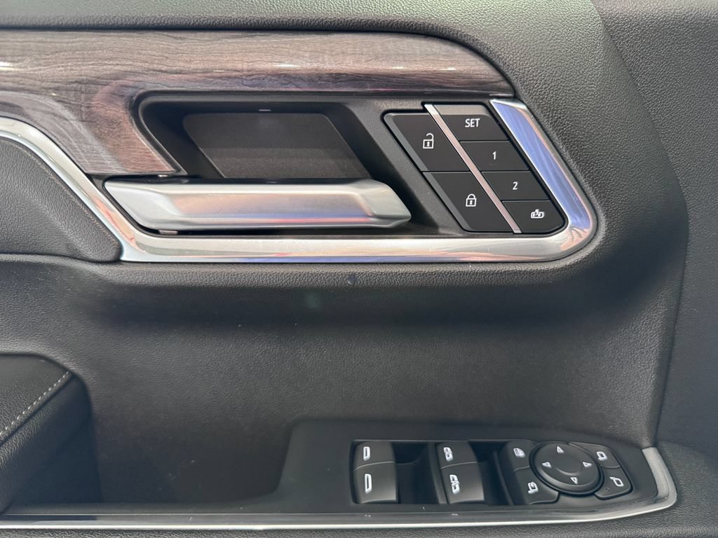 Certified 2023 Chevrolet Silverado 1500 LTZ AWD/4WD image 26
