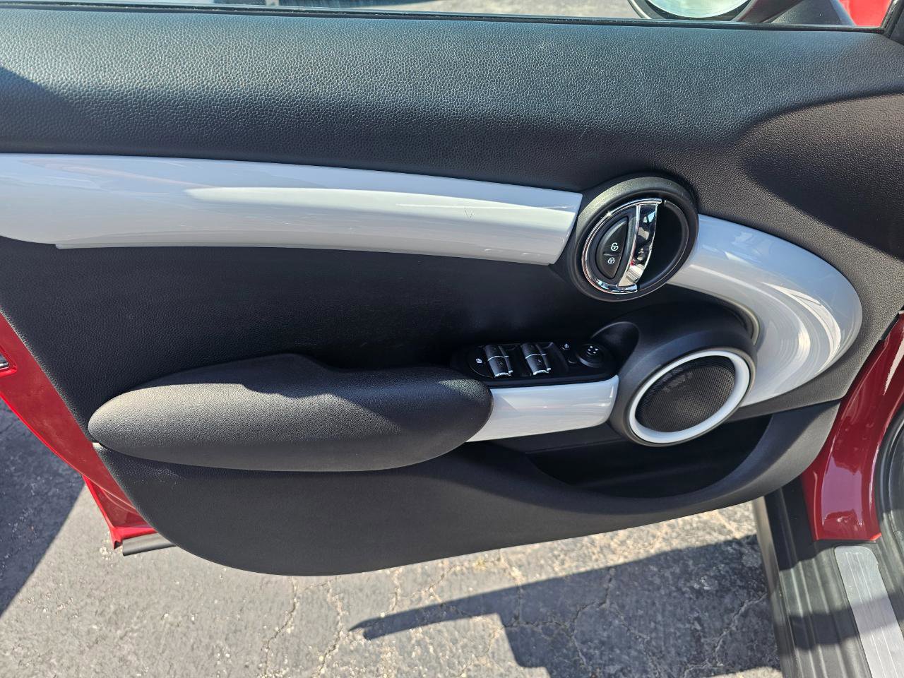 Used 2016 MINI Cooper 4-Door Hardtop FWD image 20