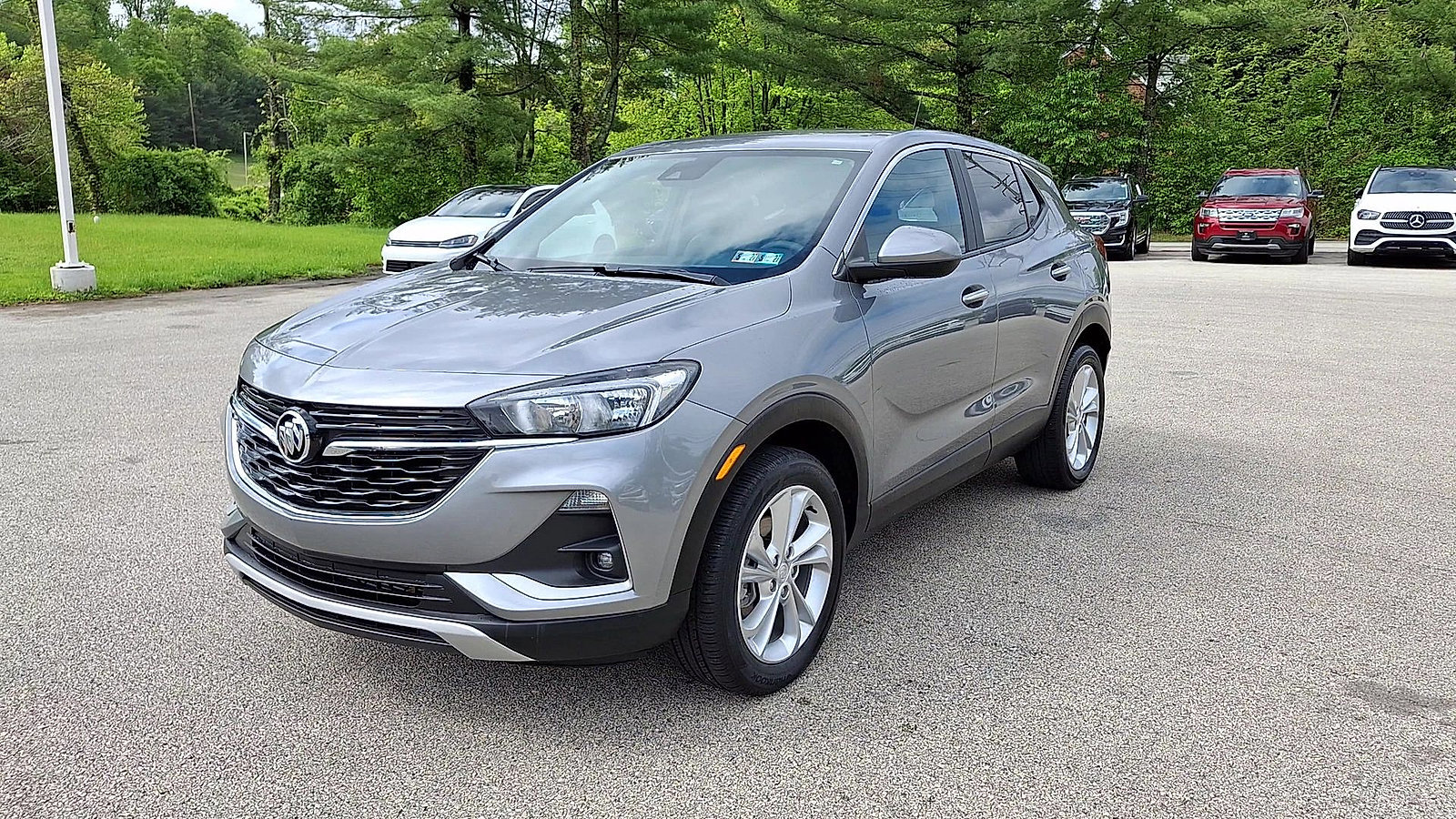 Used 2023 Buick Encore GX Preferred w/ Cold Weather Comfort Package AWD/4WD image 4