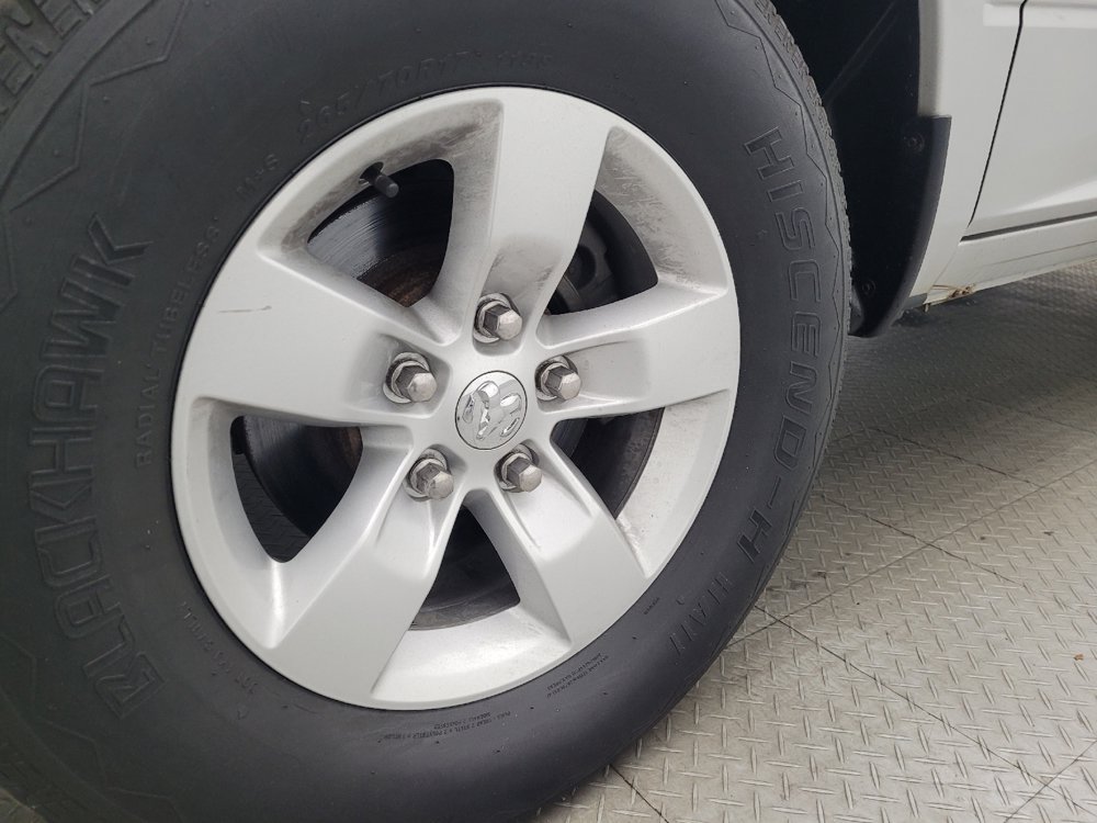 Used 2018 RAM 1500 Express AWD/4WD image 31