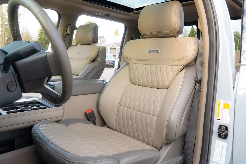 Used 2025 Ford F450 Platinum w/ Platinum Plus Package image 12