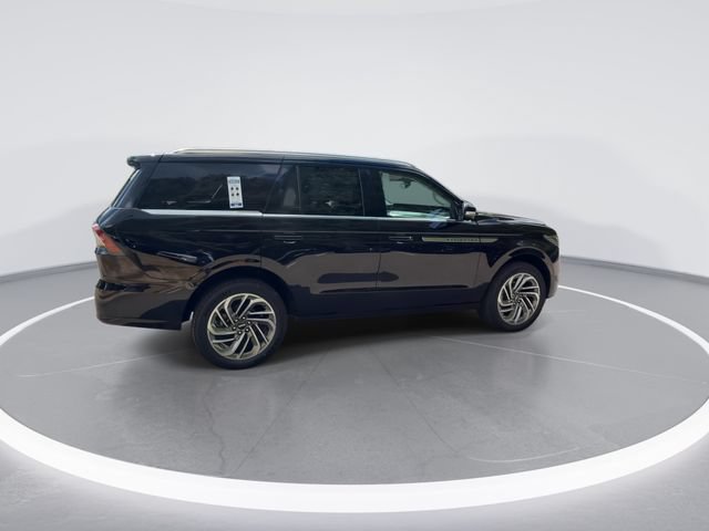 New 2026 Lincoln Navigator Reserve AWD/4WD image 8