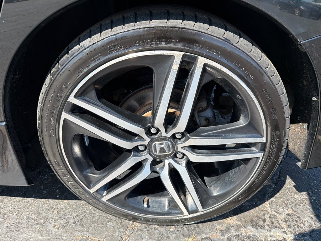 Used 2017 Honda Accord Sport image 31