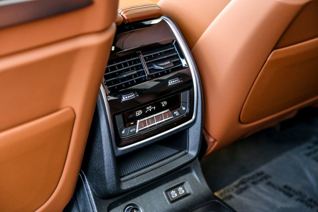 New 2026 BMW X7 xDrive40i w/ Executive Package image 23