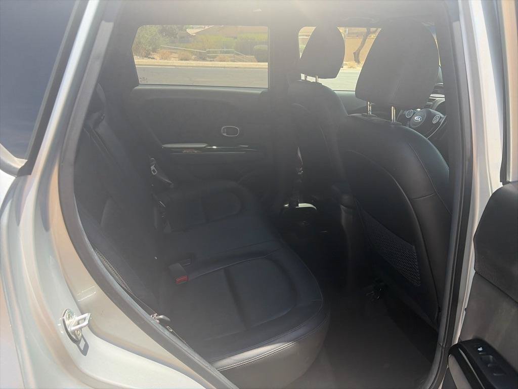 Used 2015 Kia Soul ! w/ Sun & Sound Package FWD image 25