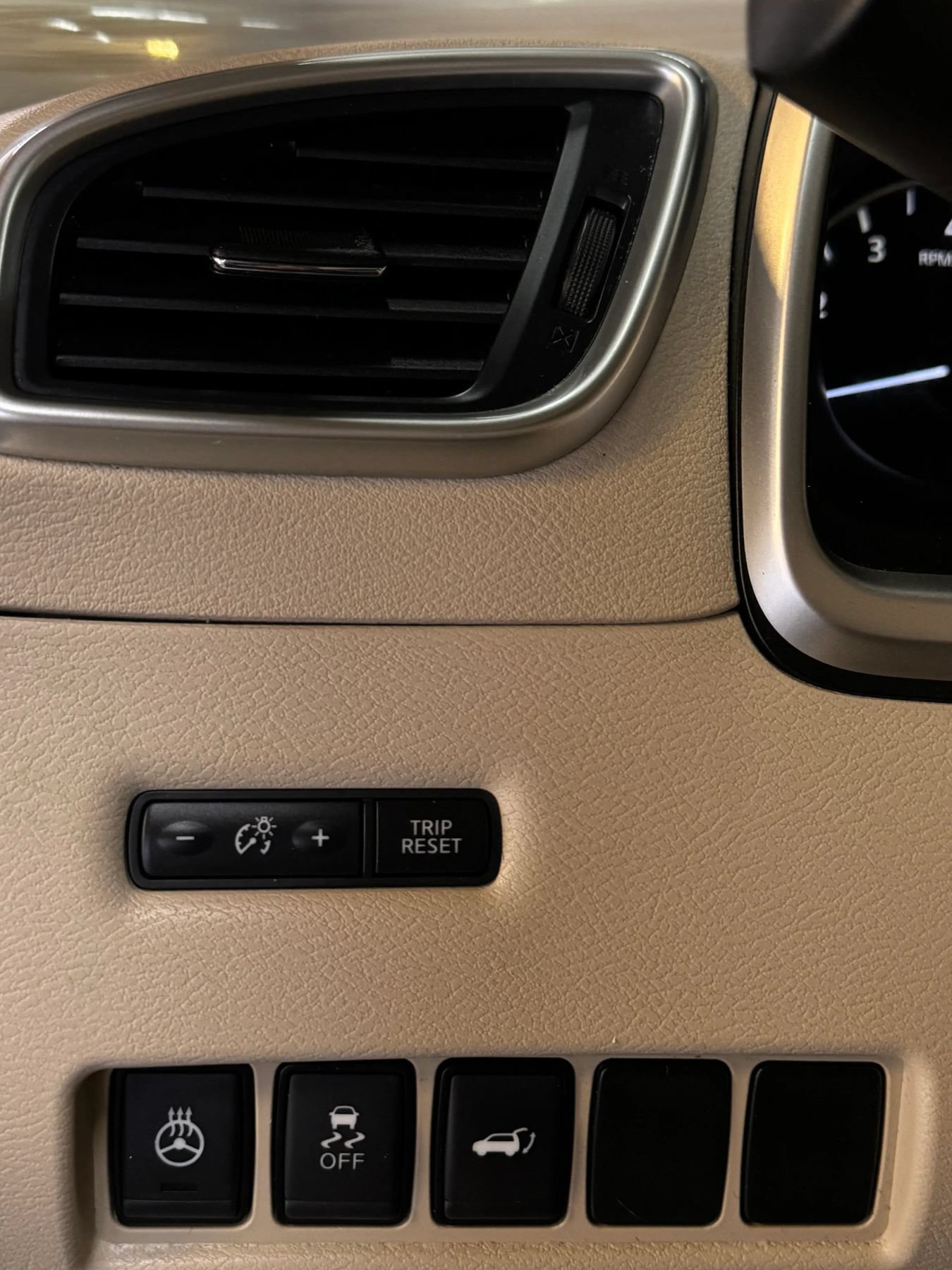 Used 2017 Nissan Murano Platinum w/ Platinum Technology Package AWD/4WD image 15