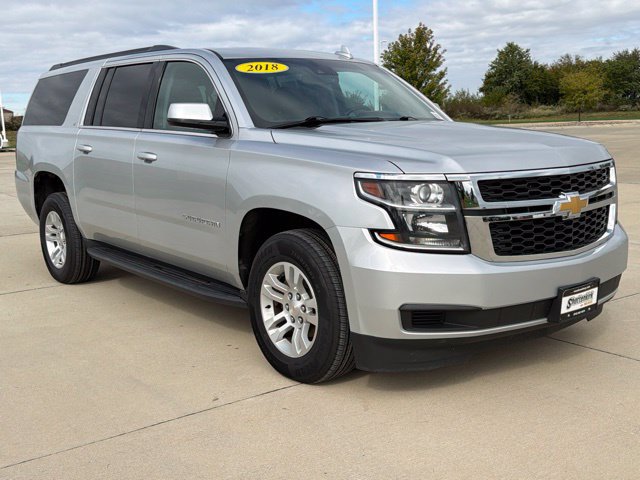 Used 2018 Chevrolet Suburban LT AWD/4WD image 4