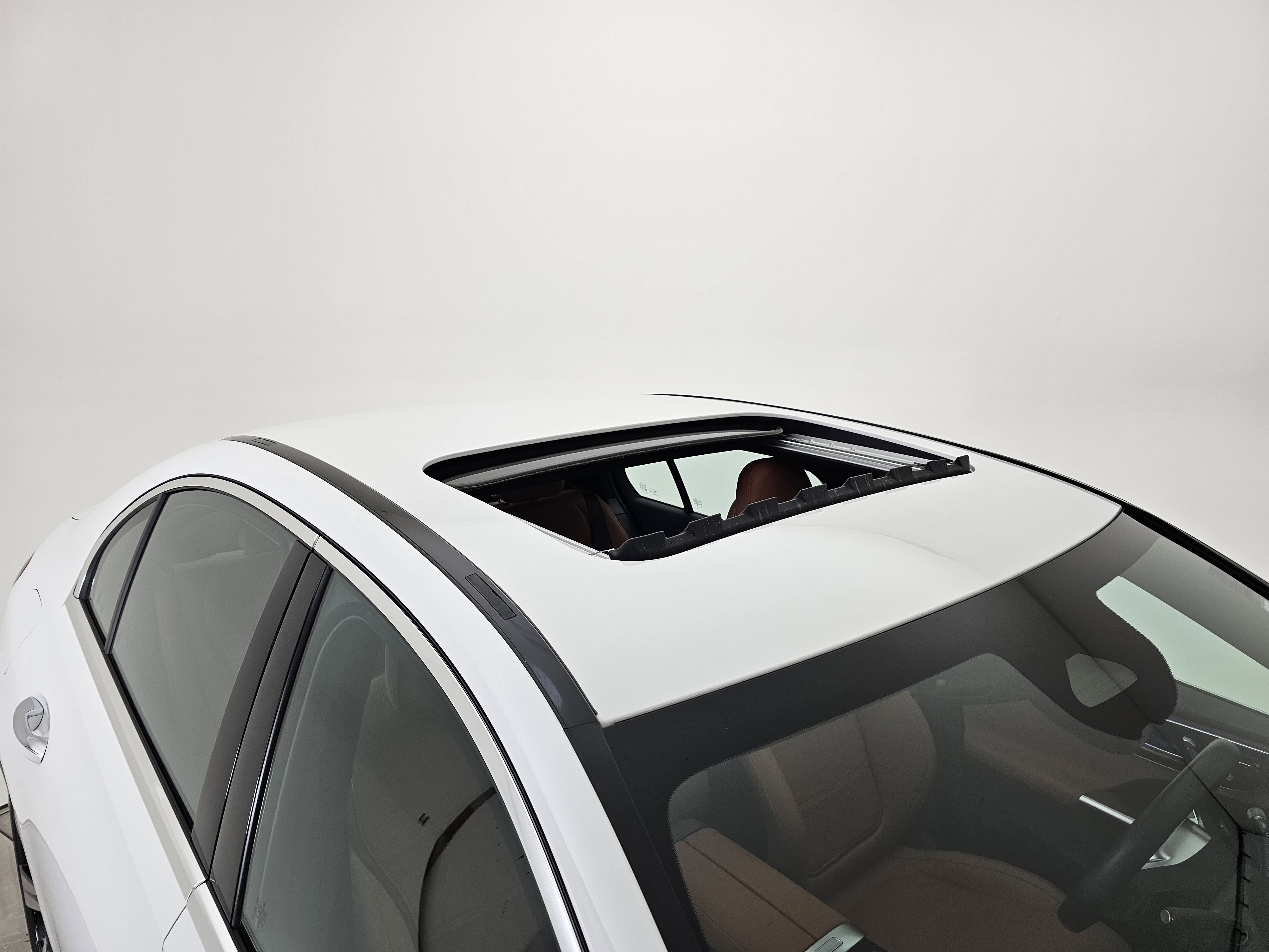 Certified 2025 Mercedes-Benz C 300 4MATIC Sedan image 43