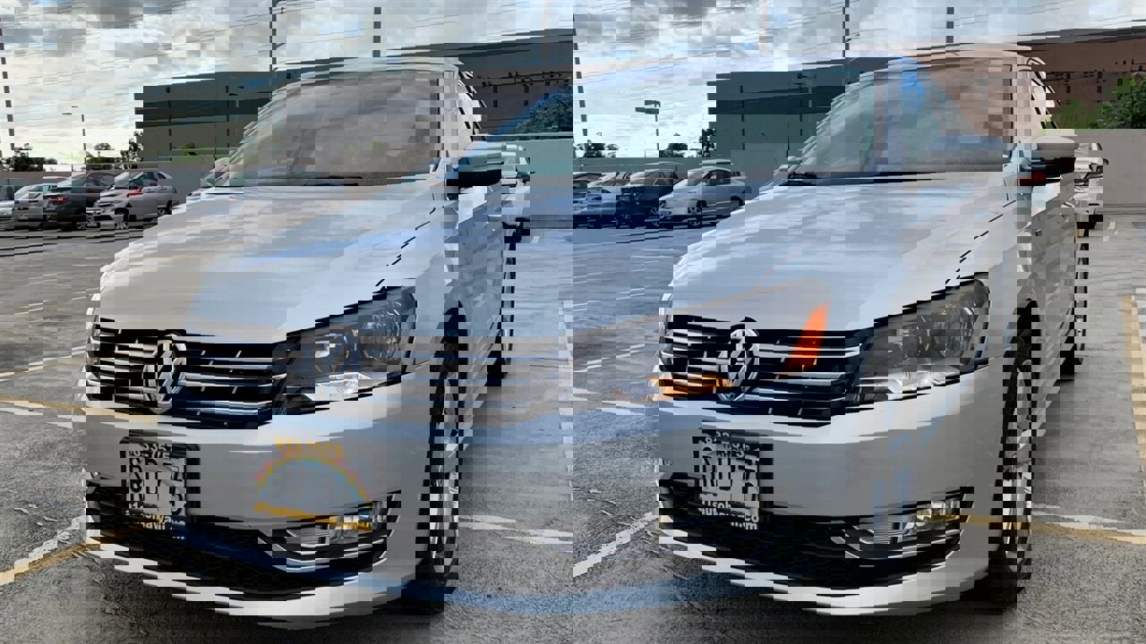 Used 2015 Volkswagen Passat 1.8T Limited Edition