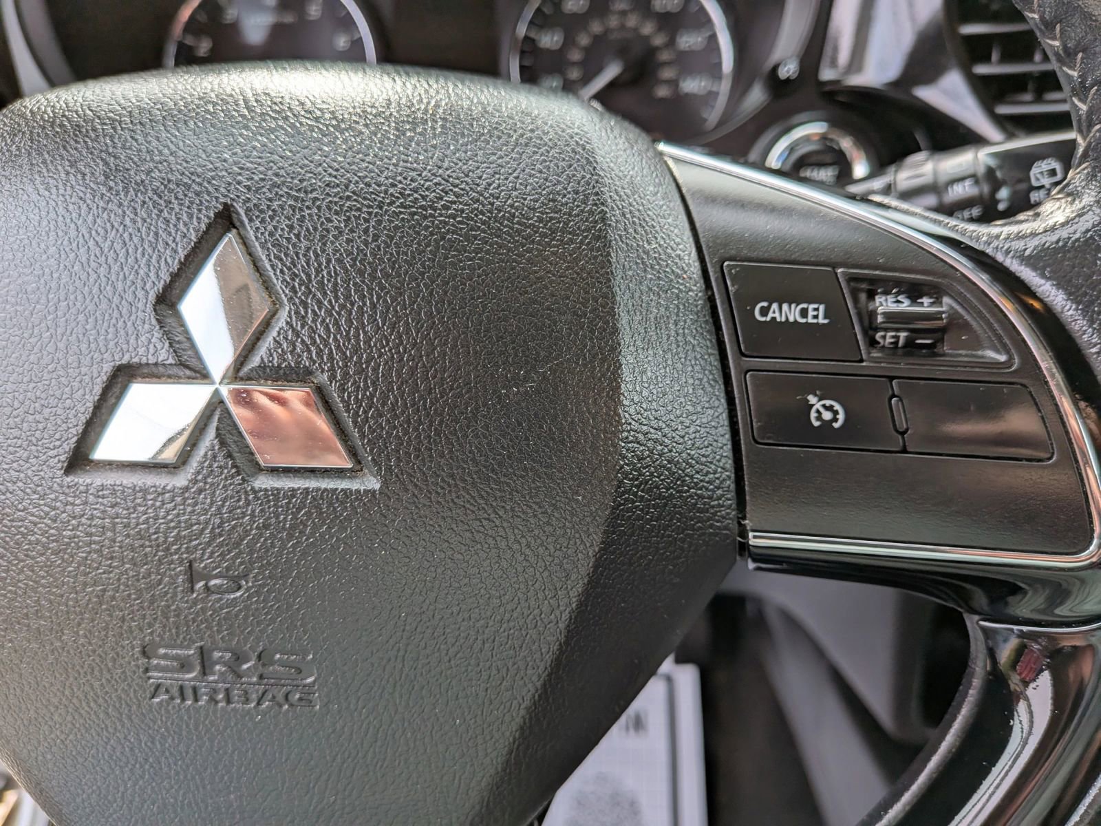 Used 2020 Mitsubishi Outlander SE FWD image 50