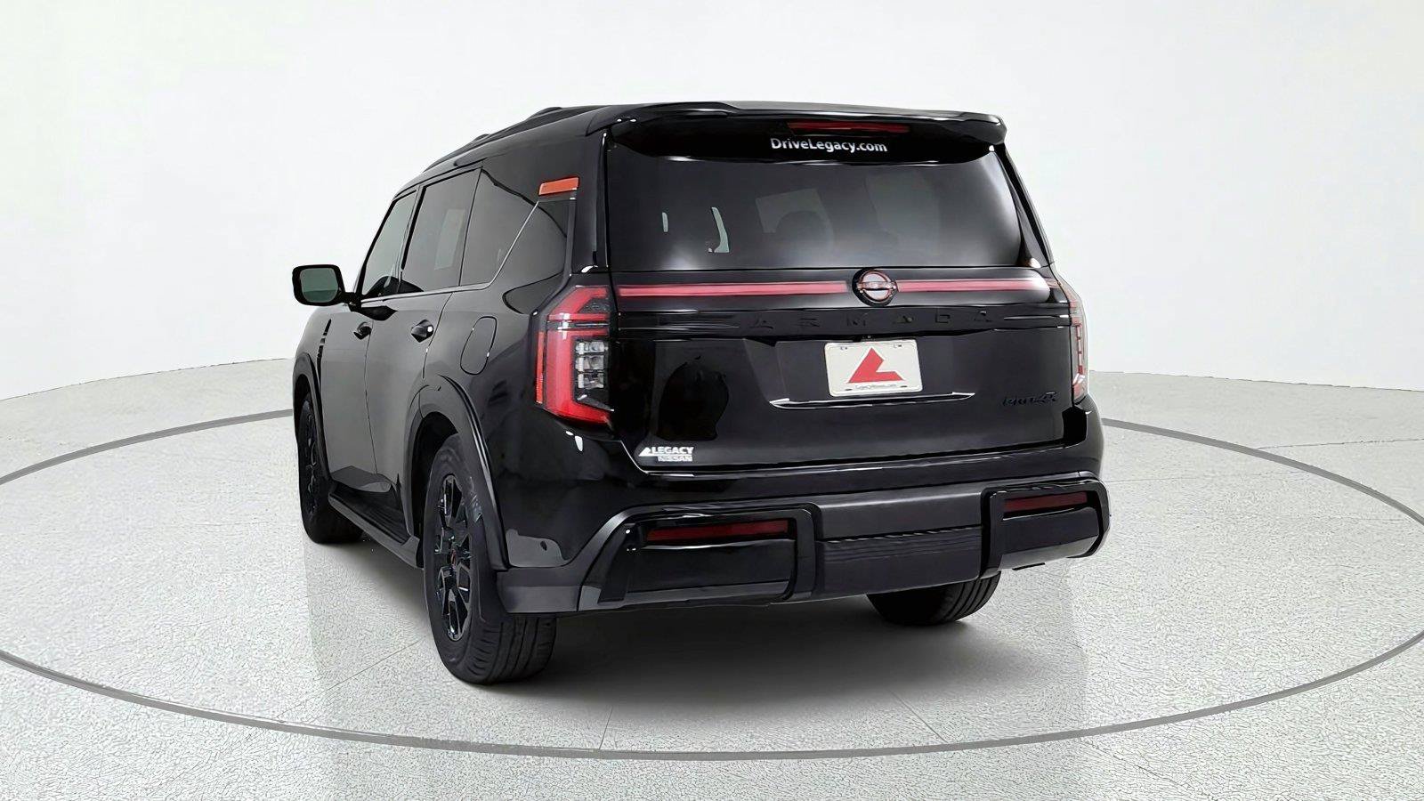 Certified 2025 Nissan Armada PRO-4X AWD/4WD image 5