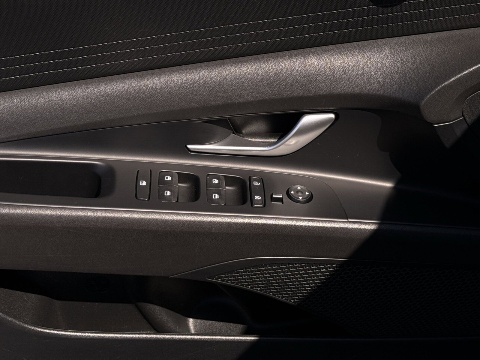 Certified 2024 Hyundai Elantra SEL FWD image 20