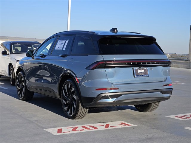 New 2026 Lincoln Nautilus Reserve w/ Jet Appearance Package image 5