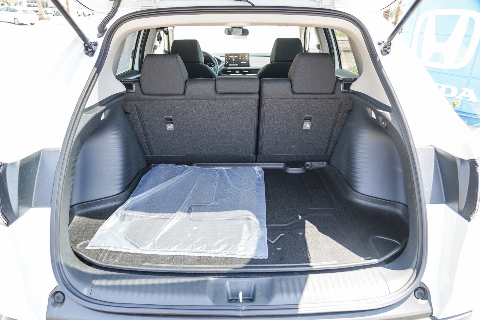 New 2026 Honda HR-V LX image 13