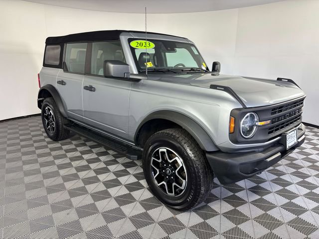 Used 2023 Ford Bronco 4-Door image 1