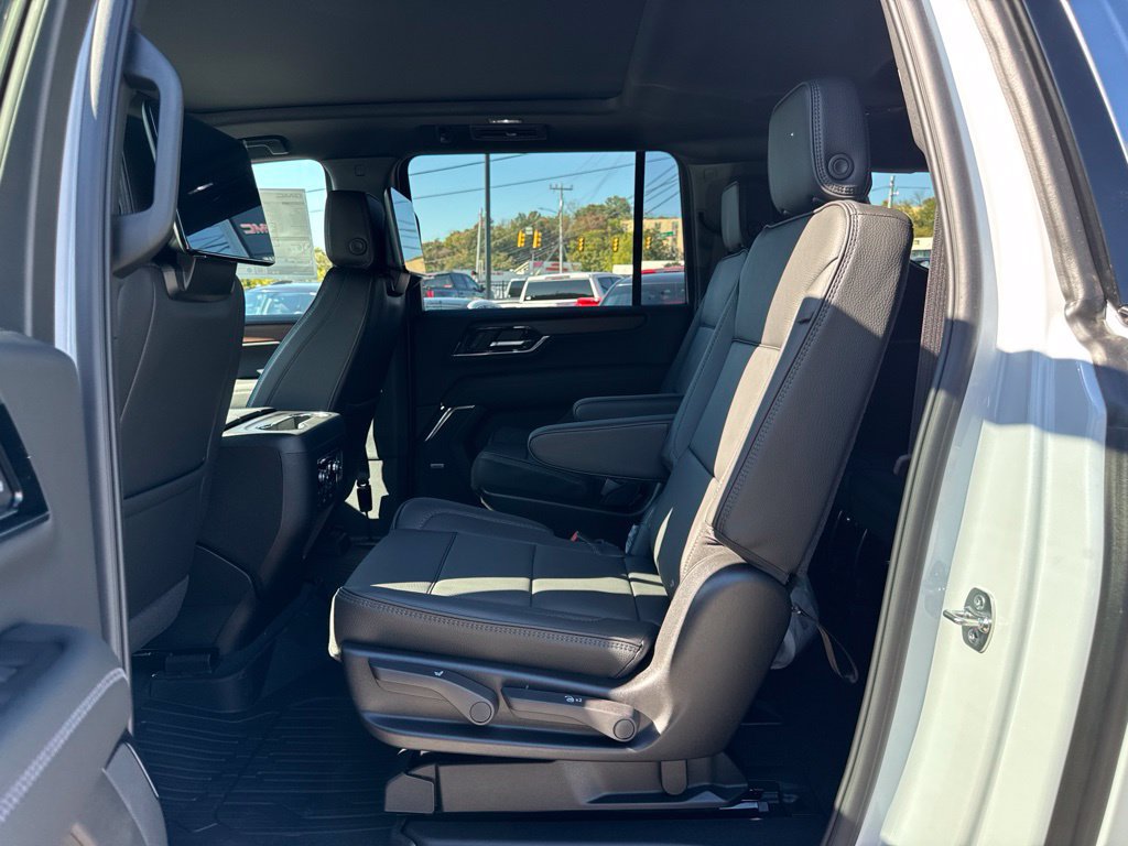 New 2026 GMC Yukon XL Denali w/ Advanced Technology Package AWD/4WD image 31