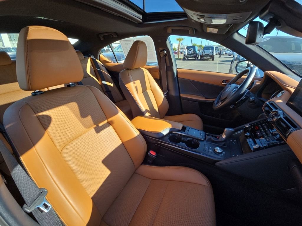 Used 2023 Lexus IS 300 AWD w/ Premium Package image 21