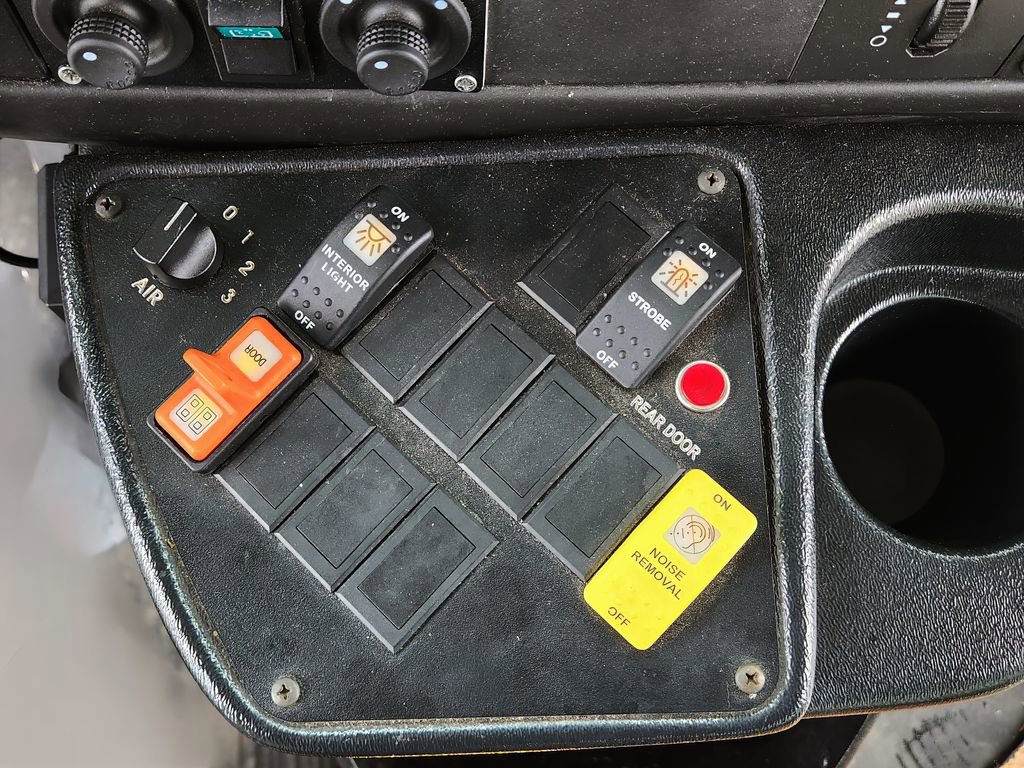 Used 2016 Chevrolet Express 3500 w/ School Bus Package image 10