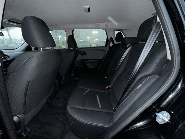 Used 2023 Nissan Rogue S image 28