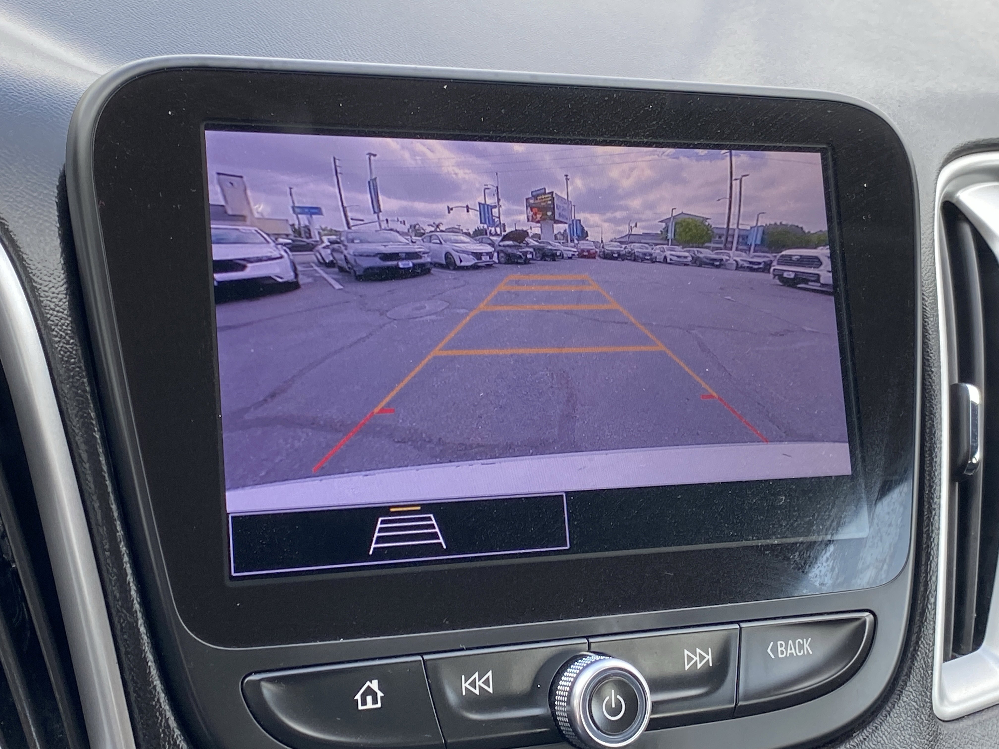 Used 2024 Chevrolet Malibu LT image 20